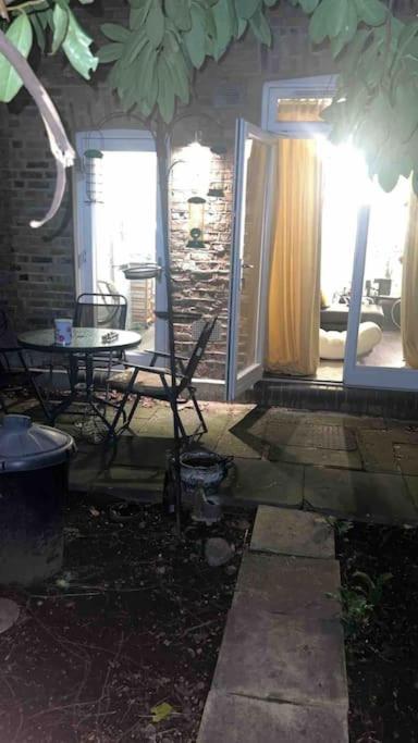 Deluxe Garden Apartment Londra Dış mekan fotoğraf